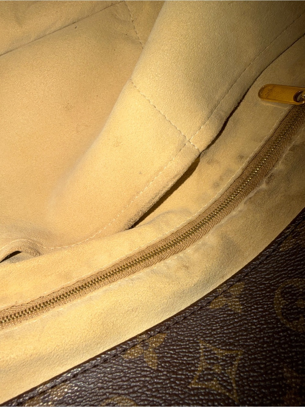 Louis Vuitton Monogram Canvas Shoulder Hobo in Brown with Tan Handle - Picture 12 of 15